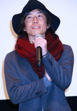 Individu_QiQJIaPgXrt8kTo